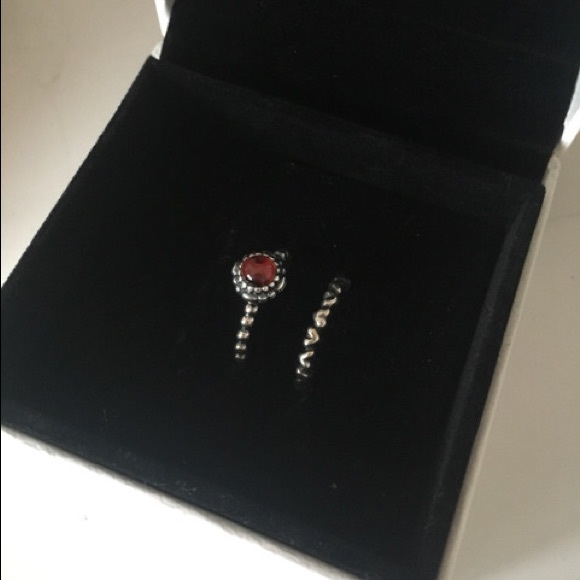 January birthday ring - Picture 3 of 3